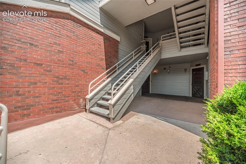 1057 Acapulco Ct, Colorado Springs, CO 80910