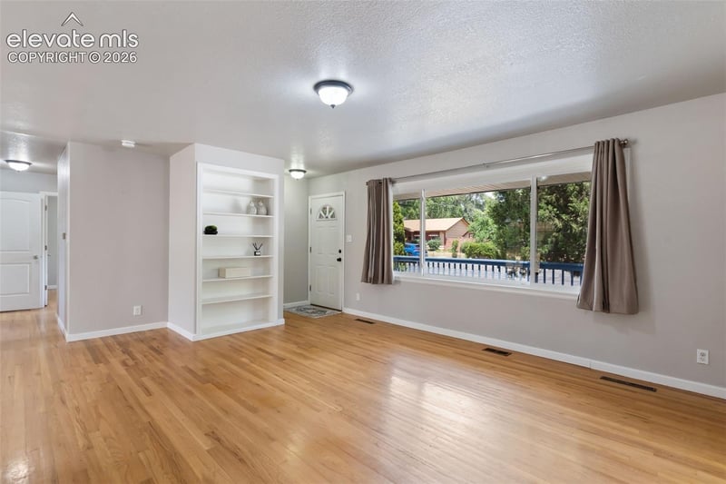 106 Balfour Ave, Colorado Springs, CO 80909