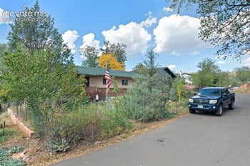 106 Lois Ln, Colorado Springs, CO 80904