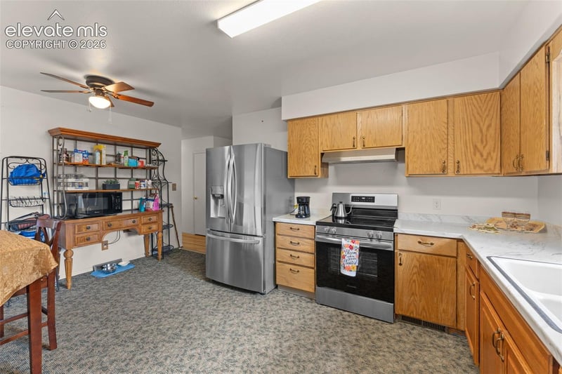 106 Lois Ln, Colorado Springs, CO 80904