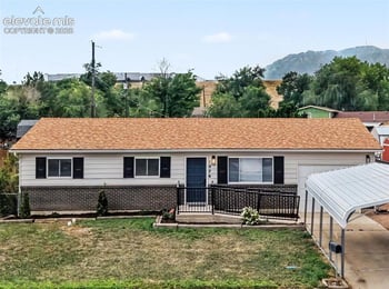 1076 Maxwell St, Colorado Springs, CO 80906