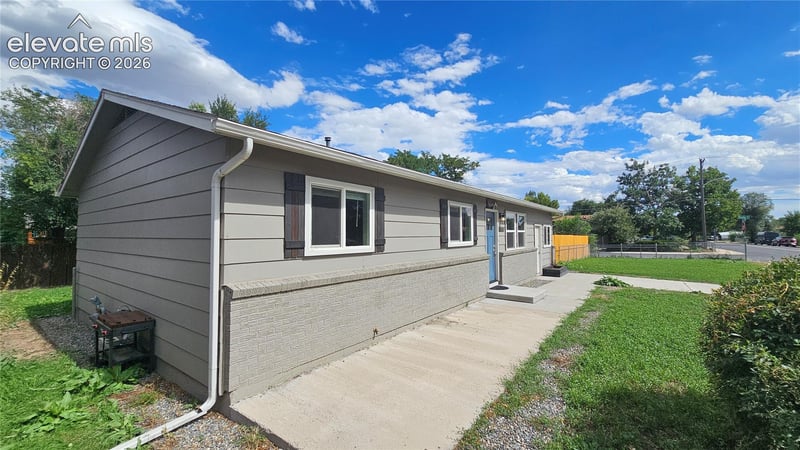 1081 Maxwell St, Colorado Springs, CO 80906