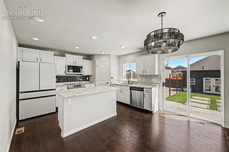 10881 Yuba Dr, Colorado Springs, CO 80925