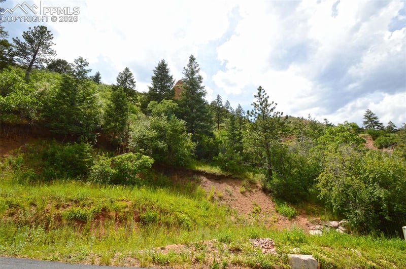1096 Laguna Point, Manitou Springs, CO 80829