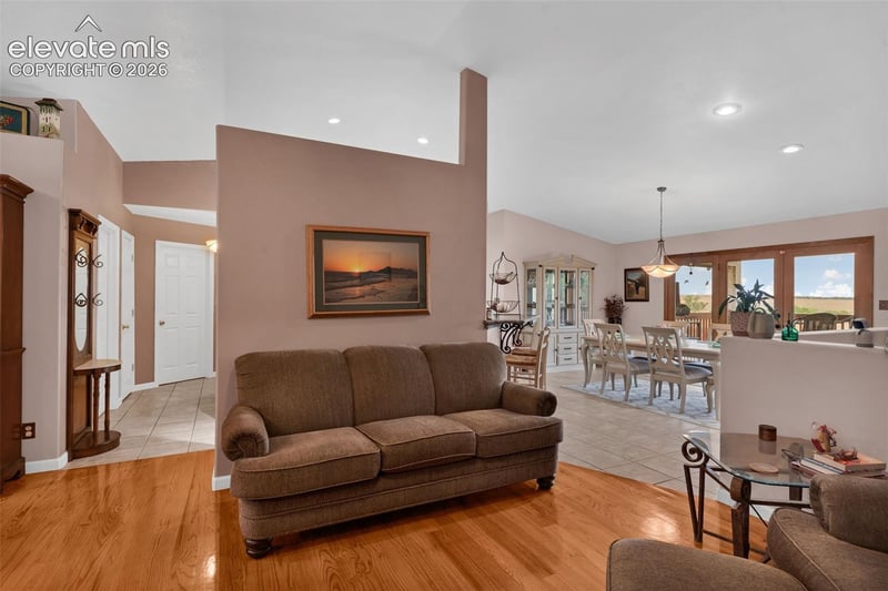 11 Hardwick Ct, Pueblo, CO 81005