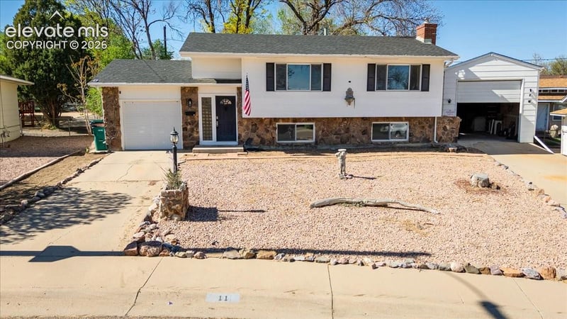 11 Macgregor Rd, Pueblo, CO 81001
