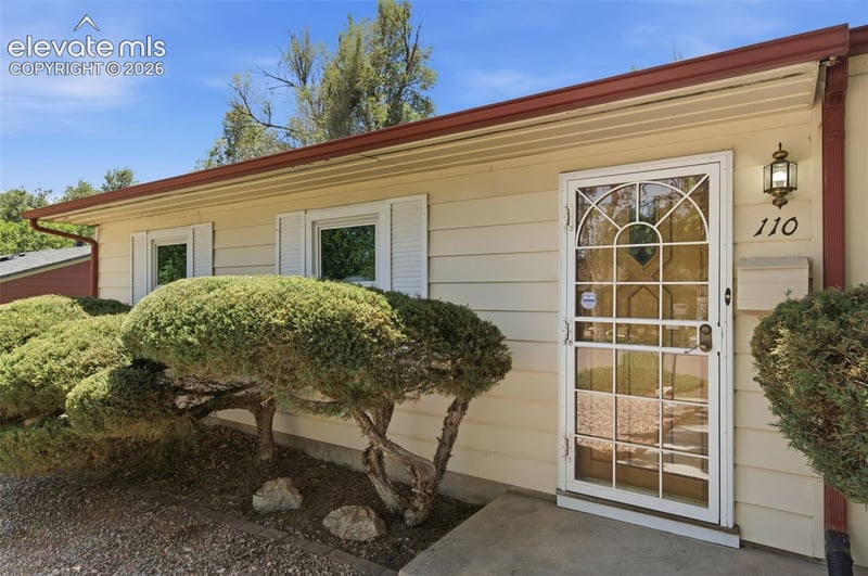 110 N Brentwood Dr, Colorado Springs, CO 80909