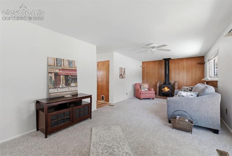 110 N Brentwood Dr, Colorado Springs, CO 80909