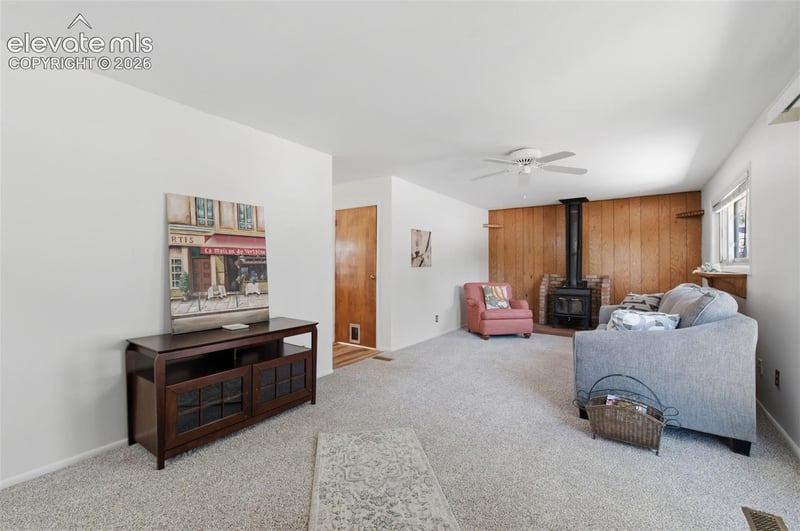 110 N Brentwood Dr, Colorado Springs, CO 80909