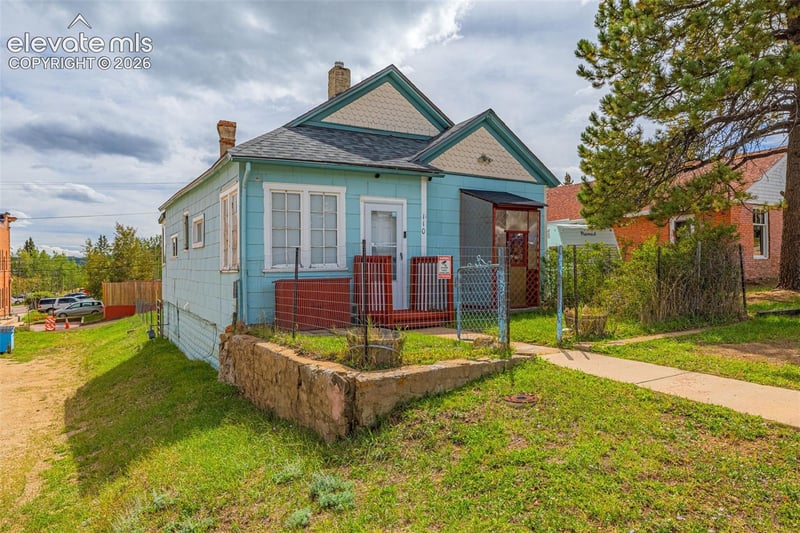 110 W Carr Ave, Cripple Creek, CO 80813
