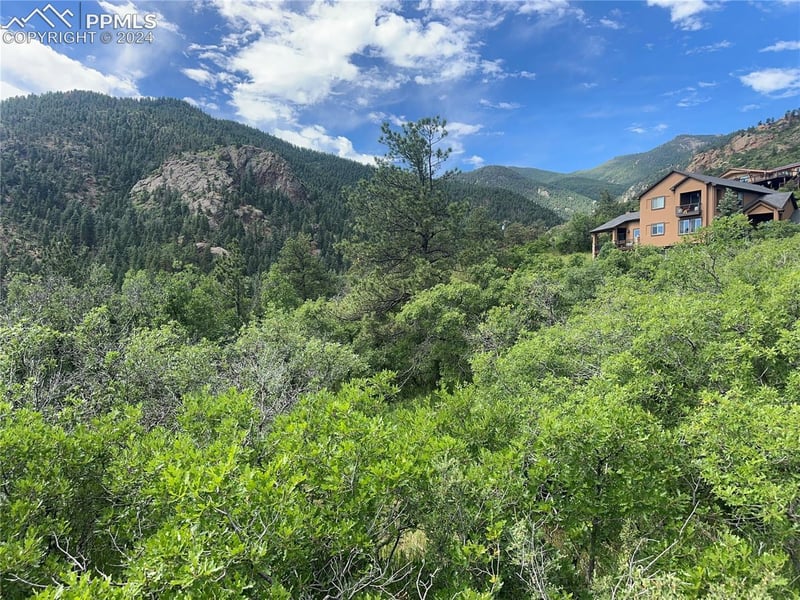 110 Crystal Park Rd, Manitou Springs, CO 80829