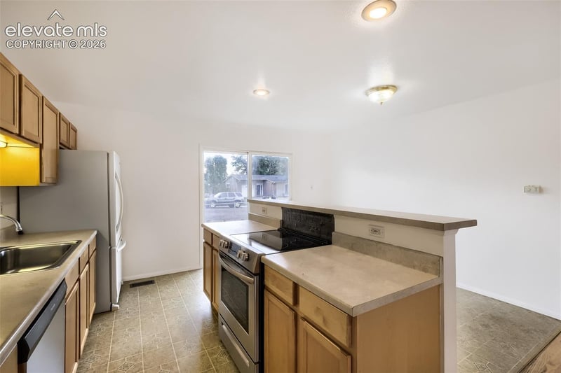 1100 Rosemont Dr, Colorado Springs, CO 80911