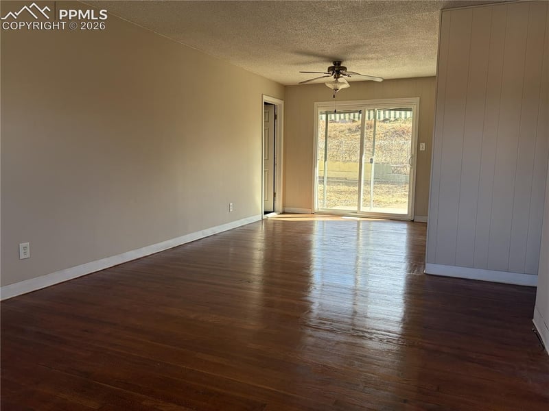 1109 Evergreen Dr, Colorado Springs, CO 80911