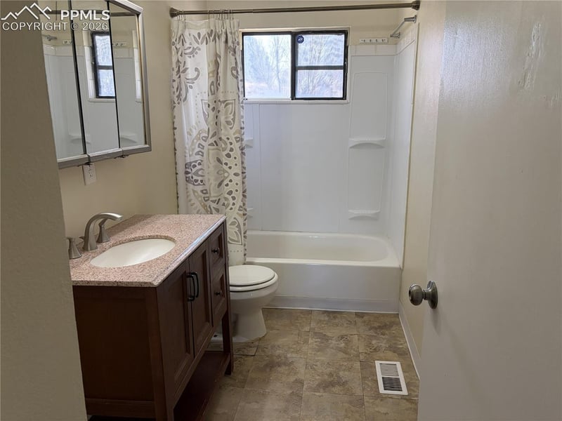 1109 Evergreen Dr, Colorado Springs, CO 80911