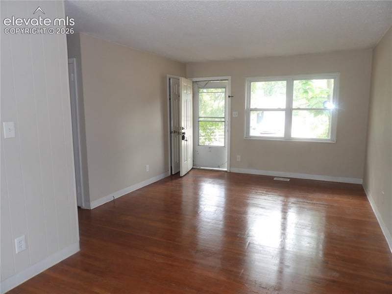 1109 Evergreen Dr, Colorado Springs, CO 80911