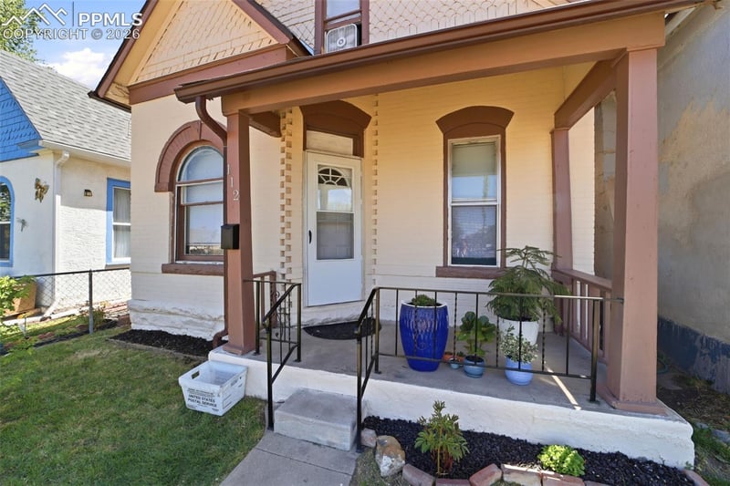 112 Gale Ave, Pueblo, CO 81004