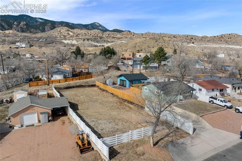 1120 Modes St, Colorado Springs, CO 80904