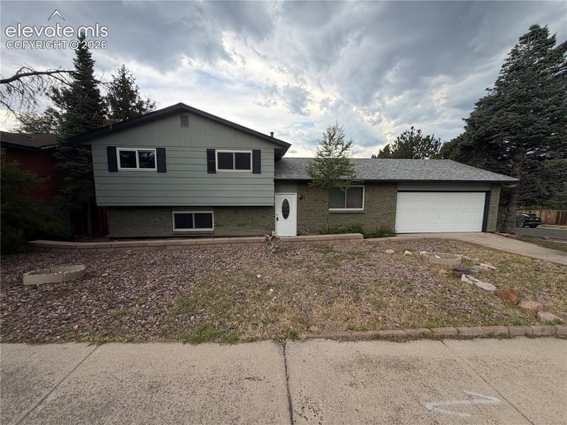 1129 Stanton St, Colorado Springs, CO 80907