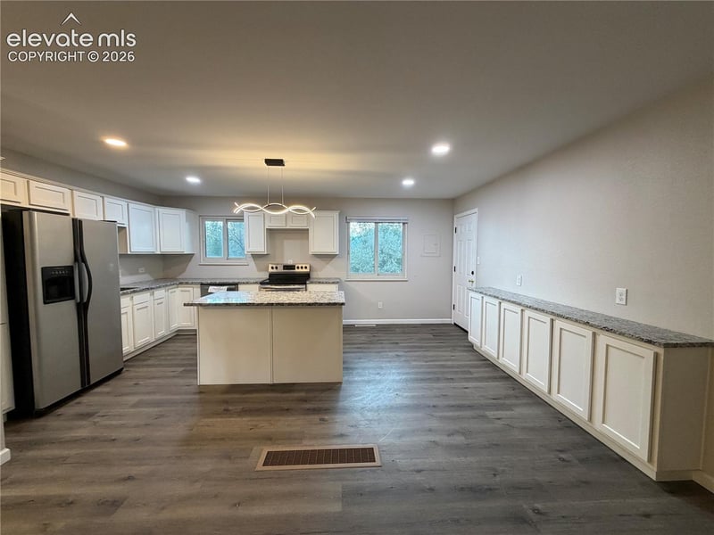 1129 Stanton St, Colorado Springs, CO 80907
