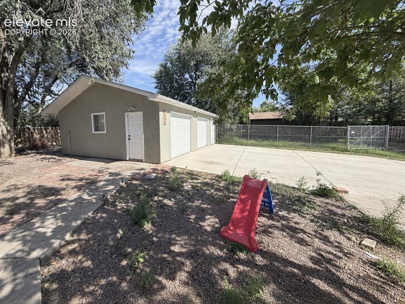 1130 Valley Manor Ct, Colorado Springs, CO 80906
