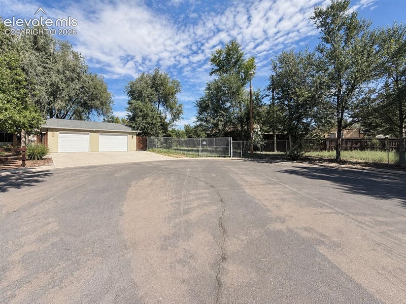 1130 Valley Manor Ct, Colorado Springs, CO 80906
