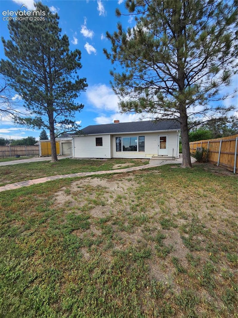 1134 4th St, Limon, CO 80828