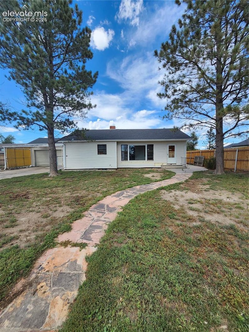 1134 4th St, Limon, CO 80828