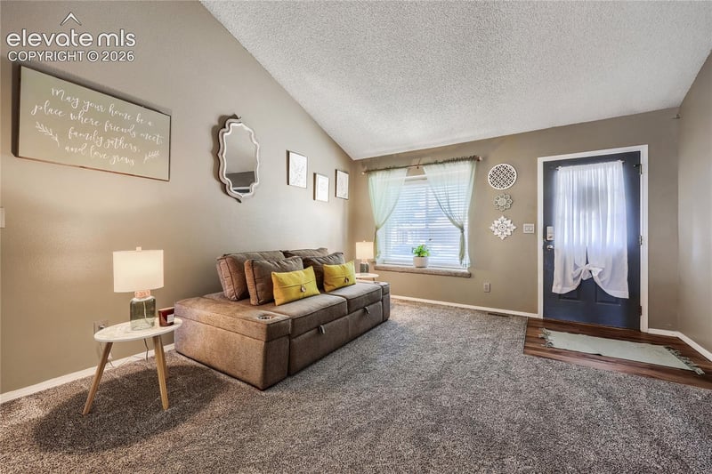1135 Greenbrier Dr, Colorado Springs, CO 80916