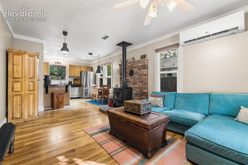 114 N 16th St, Colorado Springs, CO 80904