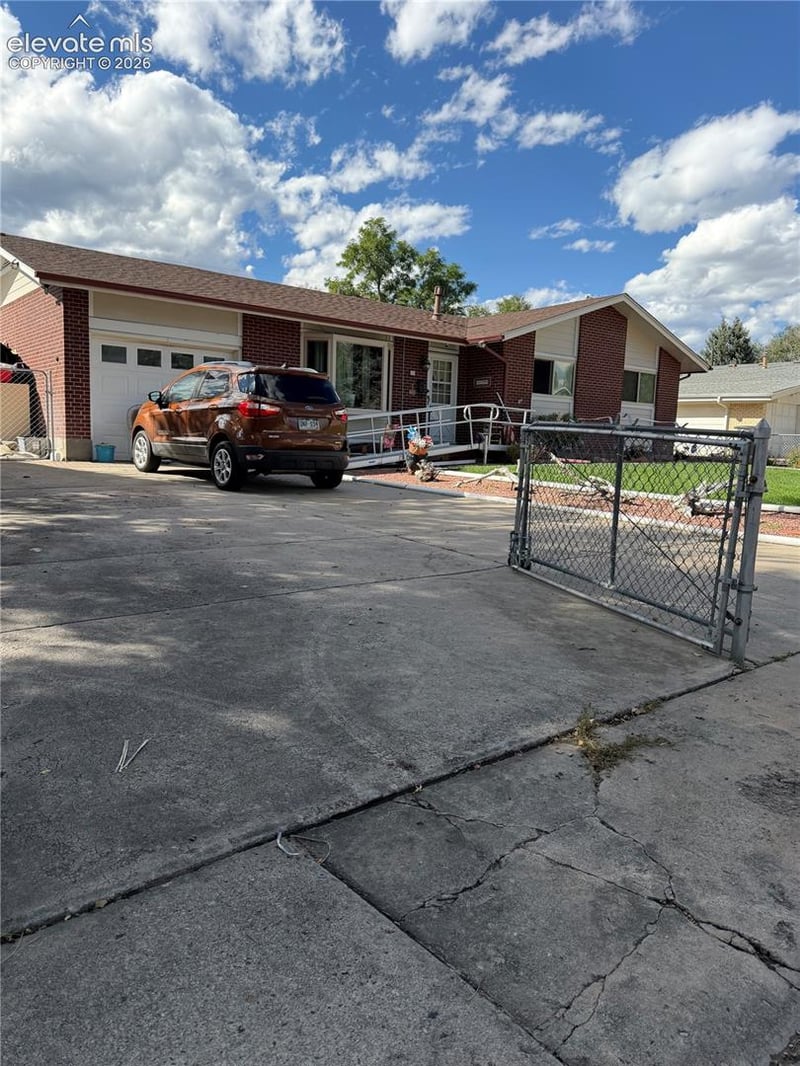 114 Ely St, Colorado Springs, CO 80911