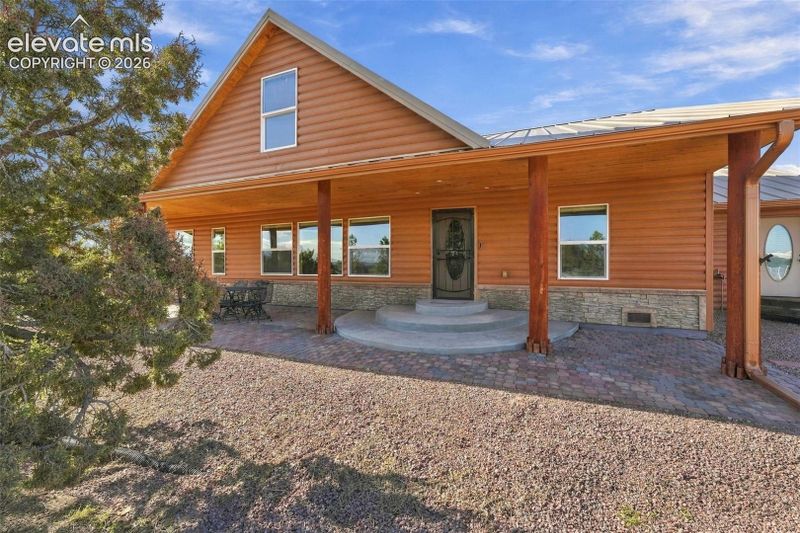 1166 Top Notch Trl, Penrose, CO 81240