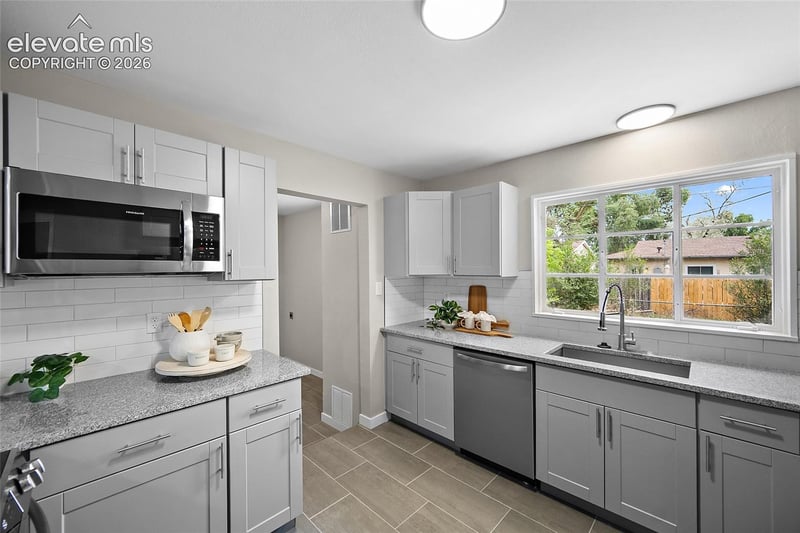 117 Steven Dr, Colorado Springs, CO 80911