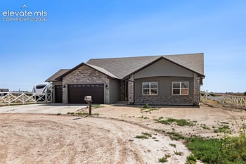 1180 N Saddle Ridge Ln, Pueblo, CO 81007