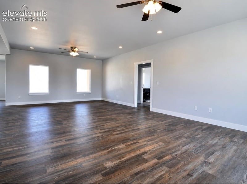 1193 E Gunpowder Ln, Pueblo, CO 81007