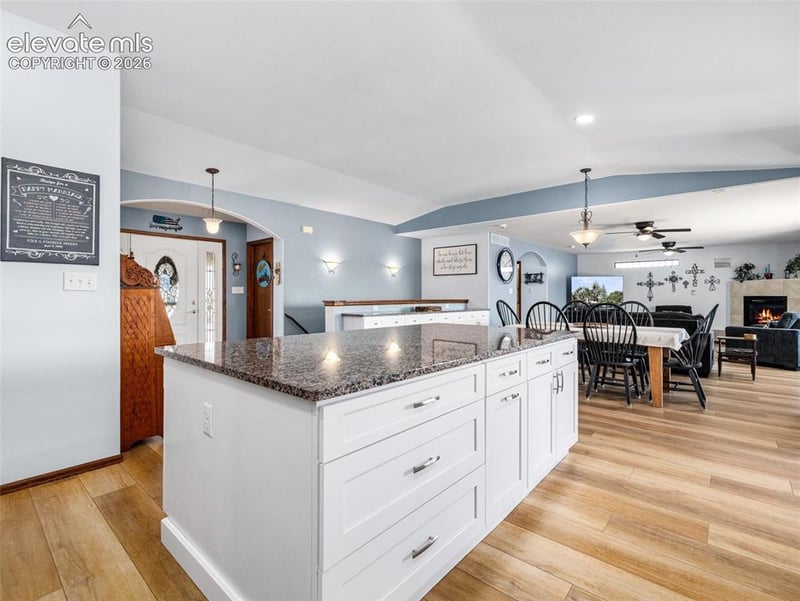 1195 S Los Charros Dr, Pueblo, CO 81007