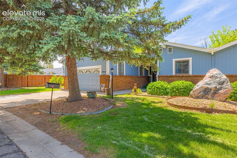 11966 E Maple Ave, Aurora, CO 80012