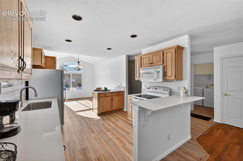 12 Luxury Ln, Colorado Springs, CO 80921