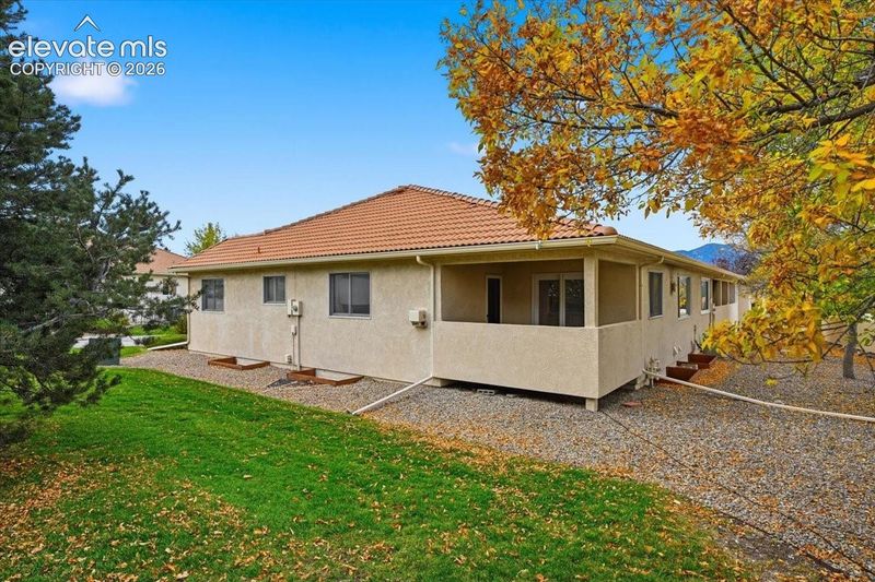 12 Luxury Ln, Colorado Springs, CO 80921