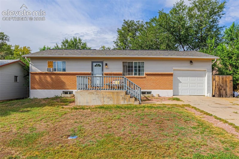 1204 Burnham St, Colorado Springs, CO 80906