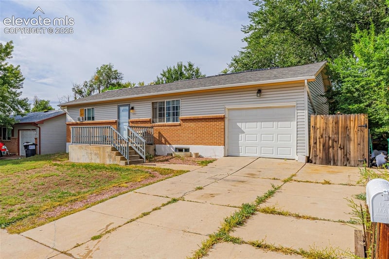 1204 Burnham St, Colorado Springs, CO 80906