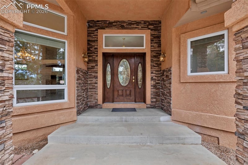 1205 Oakmoor Hts, Colorado Springs, CO 80906