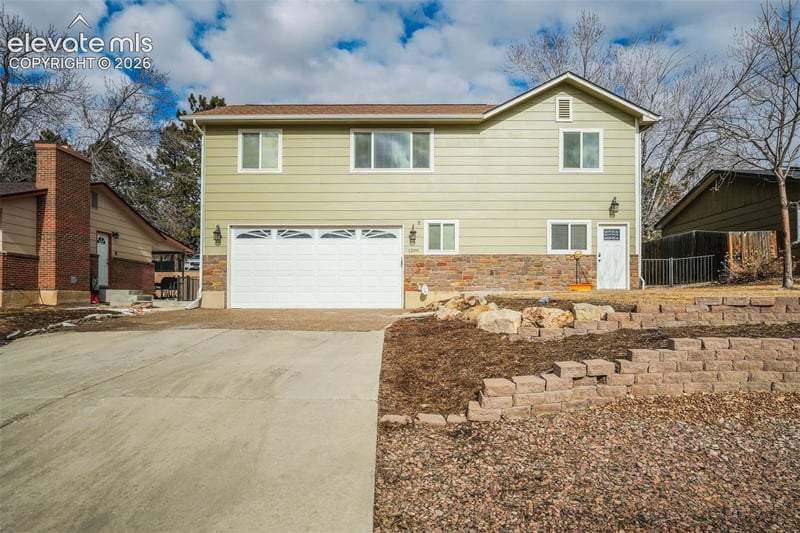 1208 Westmoreland Rd, Colorado Springs, CO 80907