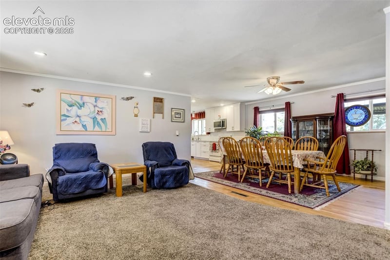 1215 Fosdick Dr, Colorado Springs, CO 80909