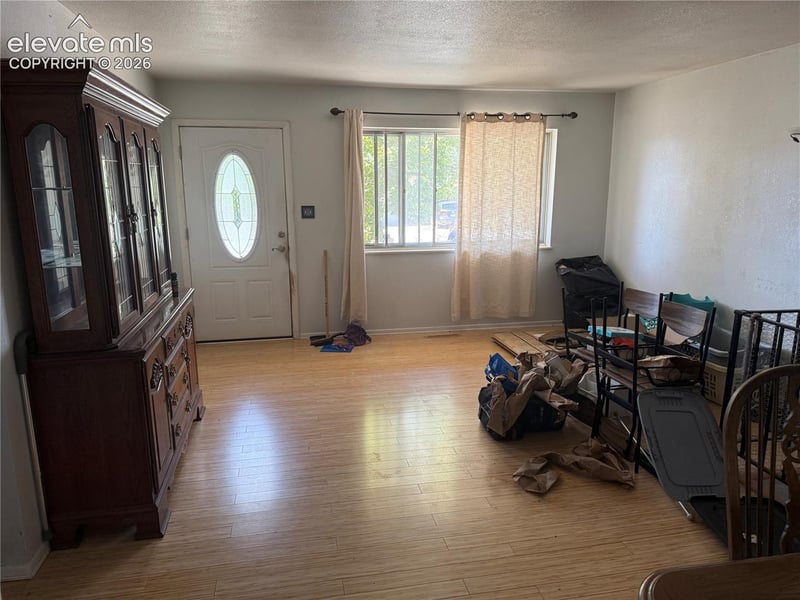 1221 Hathaway Dr, Colorado Springs, CO 80915