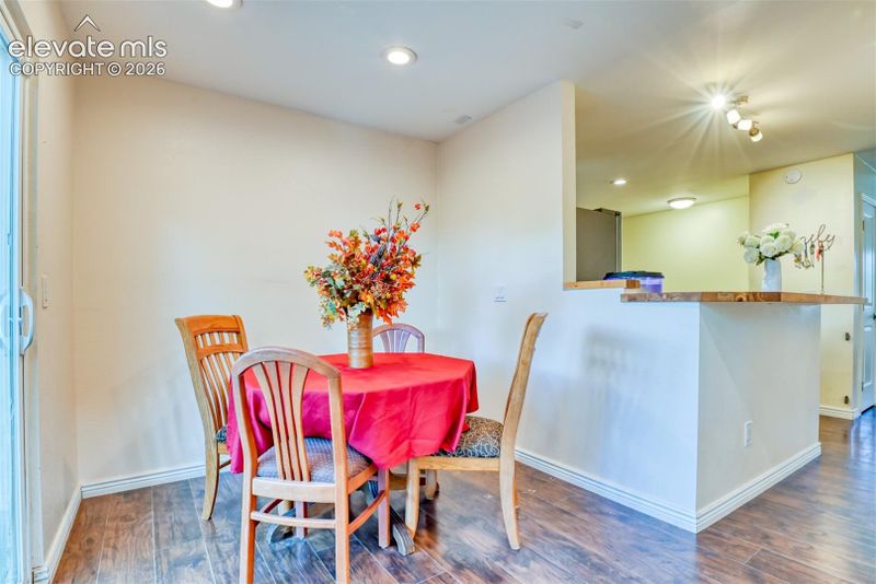 1222 De Reamer Cir, Colorado Springs, CO 80915