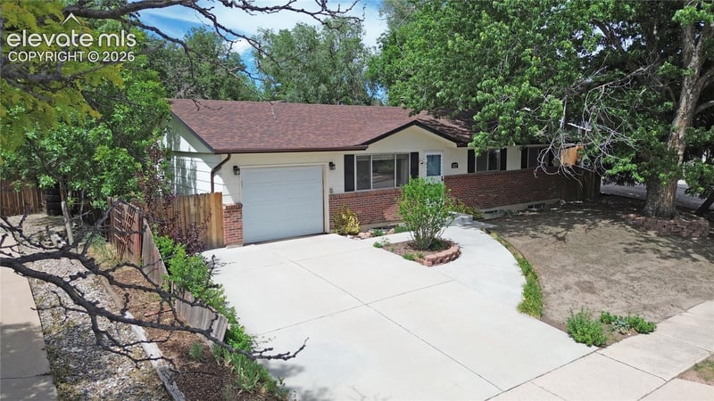1227 Osgood Rd, Colorado Springs, CO 80915