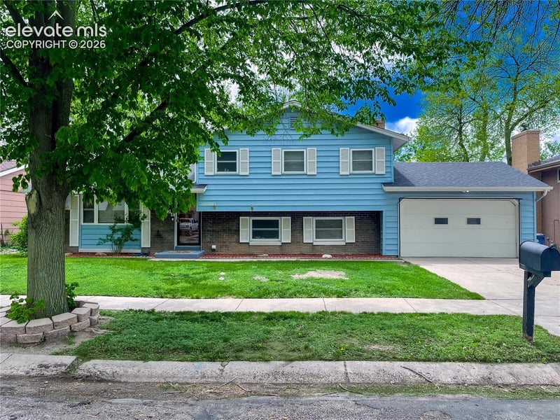 1228 Fagin Dr, Colorado Springs, CO 80915