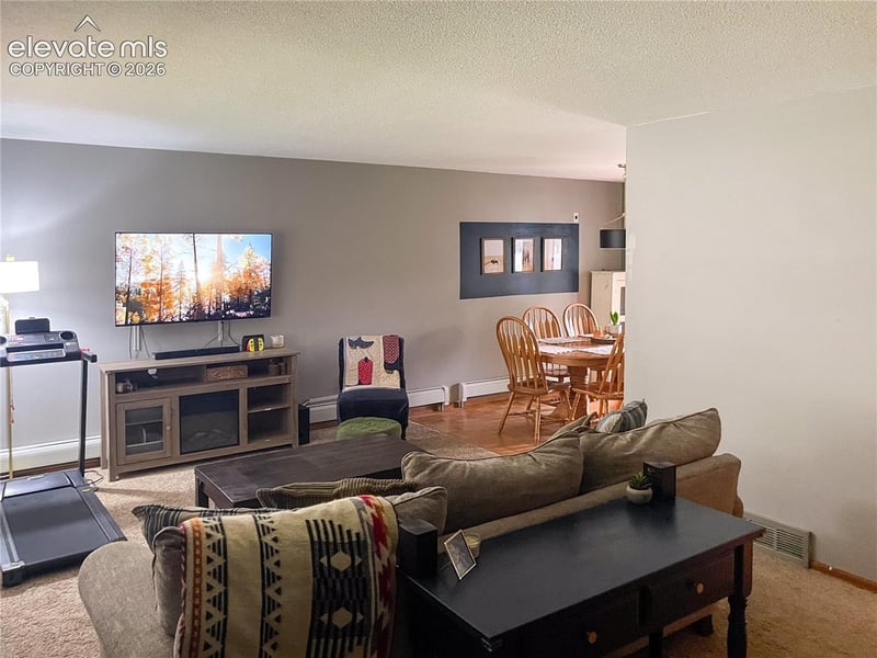 1228 Fagin Dr, Colorado Springs, CO 80915