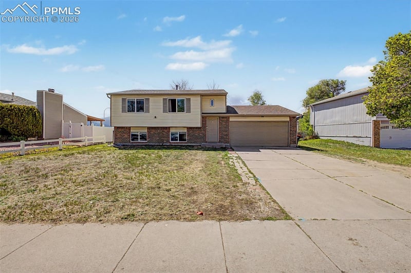 1230 Bayberry Dr, Colorado Springs, CO 80916