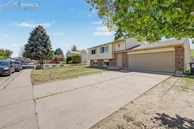 1230 Bayberry Dr, Colorado Springs, CO 80916